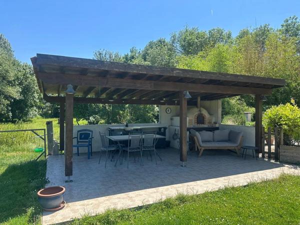 Maison avec piscine et accès directe à la rivière