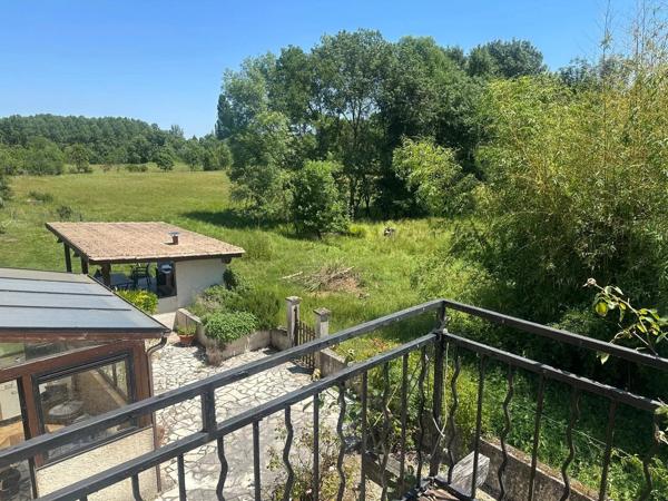 Maison avec piscine et accès directe à la rivière