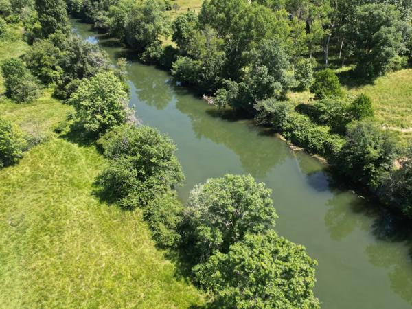 Maison avec piscine et accès directe à la rivière