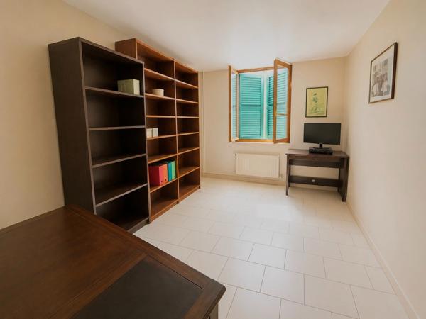 Appartement à vendre 5 pièces MANTES LA JOLIE (78) - 94 m² - 3 chambres - hyper centre