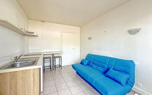 Appartement à louer    1 pièce • 15,47 m2 Larmor-Plage