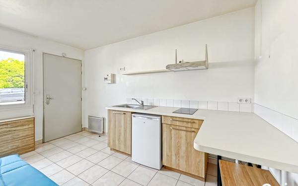 Appartement à louer    1 pièce • 15,47 m2 Larmor-Plage