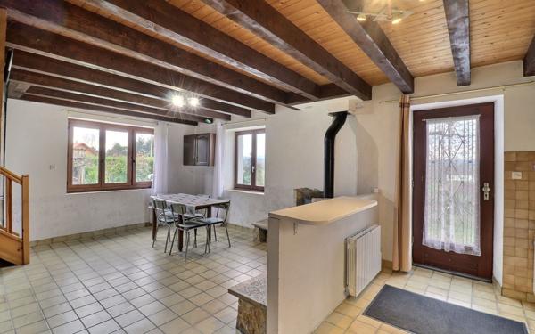 Maison à vendre    4 pièces •  Saint-Genix-sur-Guiers