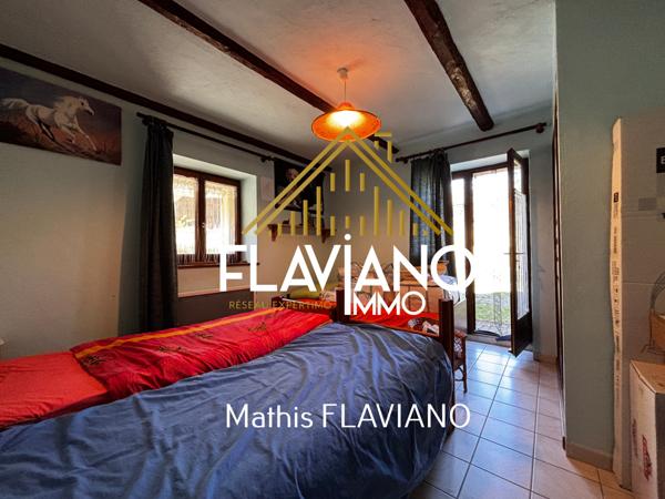 Barcelonnette (04400) FERME RÉNOVÉE - 6 PIÈCES - 1 400m2 TERRAIN & HANGAR / GARAGE