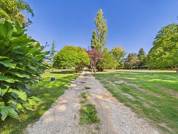 Demeure de caractère avec parc exceptionnel au cœur de Monflanquin