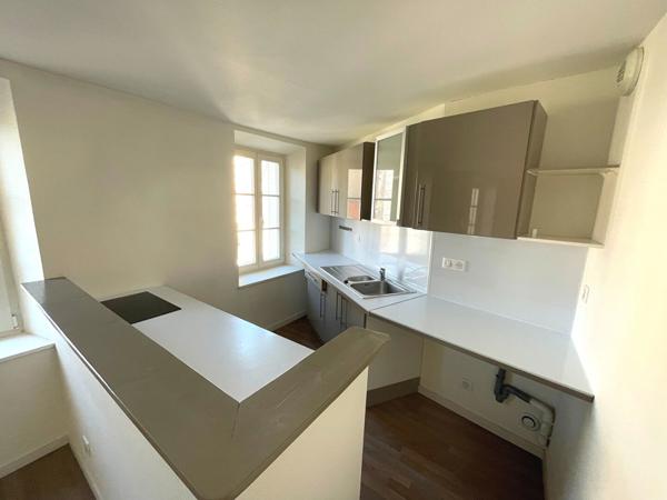 NANCY CENTRE - Place des Vosges - F2 - 47,70 m²
