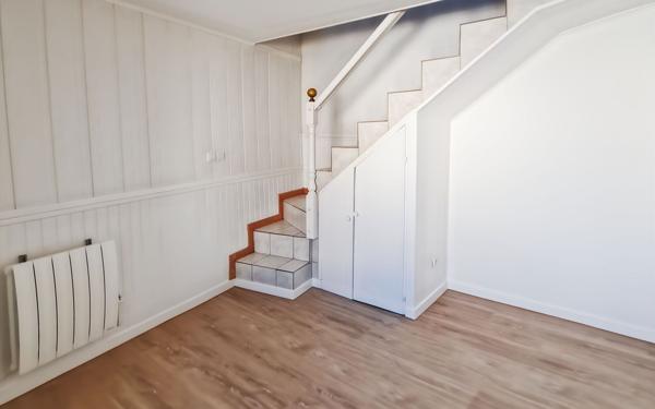 Maison à vendre    2 pièces • 32 m2 Saulx-les-Chartreux