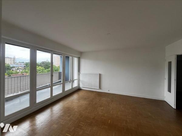Appartement 3 pièces de 69 m² avec balcon, cave et garage – Résidence Le Pélican