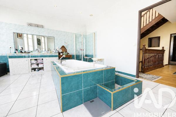 Maison à vendre 7 pièces 210 m² Mont-de-Marsan