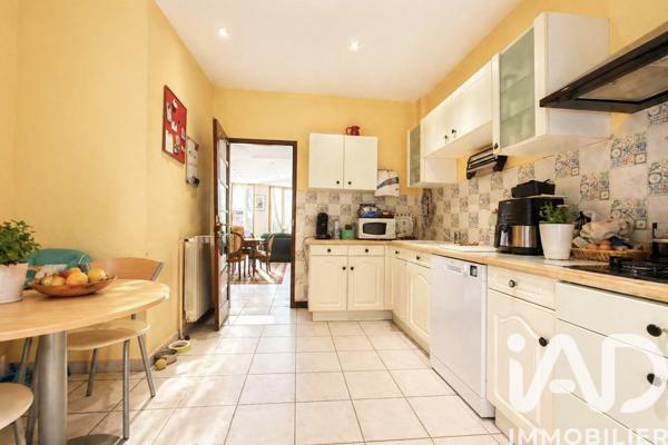 Maison à vendre 7 pièces 210 m² Mont-de-Marsan