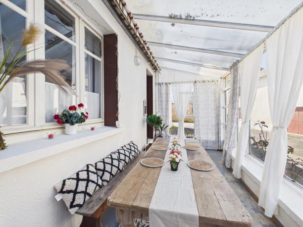 Lumière, espace et potentiel : une maison qui n’attend que vous