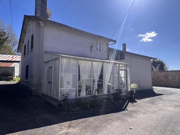Lumière, espace et potentiel : une maison qui n’attend que vous