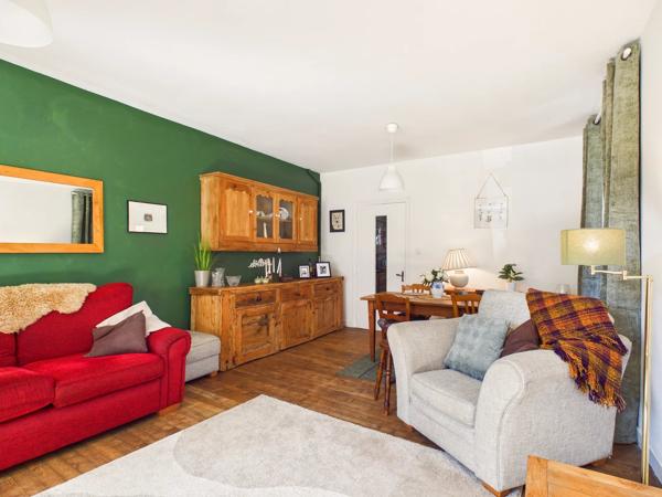 Lumière, espace et potentiel : une maison qui n’attend que vous