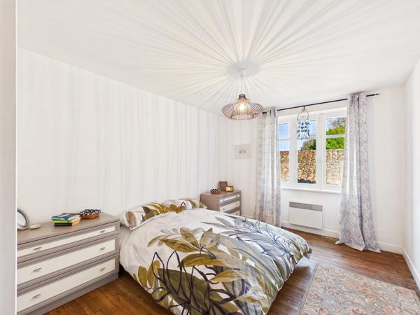 Lumière, espace et potentiel : une maison qui n’attend que vous