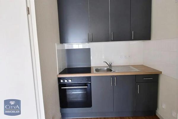 Appartement à louer 3 pièces 65.8m² Mérignac (33700)
