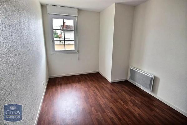 Appartement à louer 3 pièces 65.8m² Mérignac (33700)