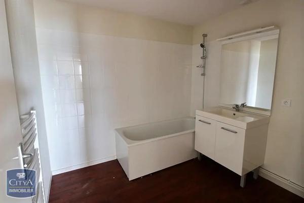 Appartement à louer 3 pièces 65.8m² Mérignac (33700)