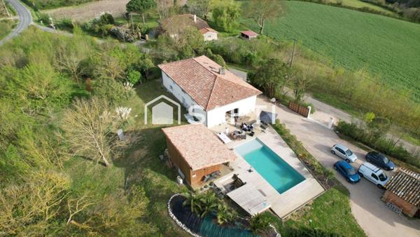 Maison gersoise rénovée vue Pyrénées  45min Toulouse