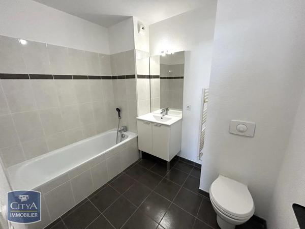 Appartement à louer 1 pièce 34m² Aix-en-Provence (13290)