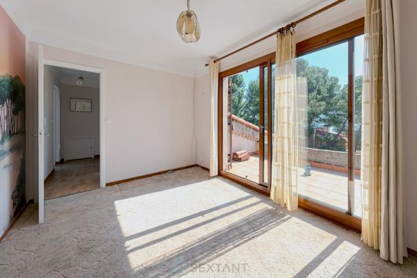 MARTIGUES TOURET DE VALLIER – Élégante MAISON FAMILIALE T7 - 180 m²/1300m² - avec piscine et magnifique environnement au calme