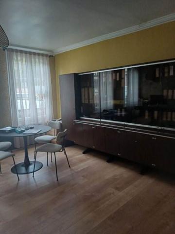 Bureaux BAR SUR SEINE Ref 548A