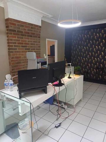 Bureaux BAR SUR SEINE Ref 548A