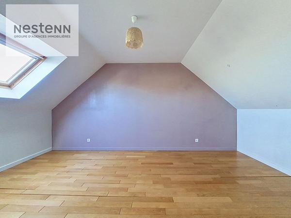 A 10 MINUTES A PIED DE LA GARE SNCF DE FLEURY LES AUBRAIS- MAISON - 3 CHAMBRES - JARDIN  - DPE C !