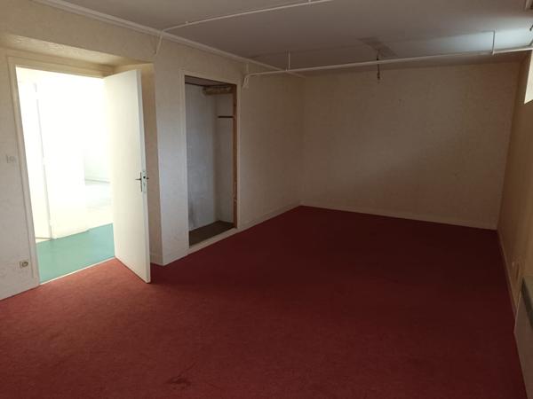 LOCAL COMMERCIAL CENTRE VILLE ROMORANTIN LANTHENAY