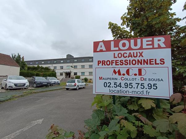 LOCAL COMMERCIAL CENTRE VILLE ROMORANTIN LANTHENAY