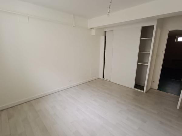 LOCAL COMMERCIAL CENTRE VILLE ROMORANTIN LANTHENAY