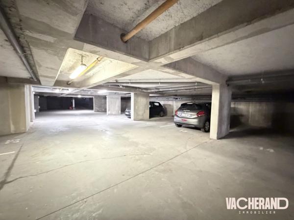 T3 Parking Centre WATTIGNIES