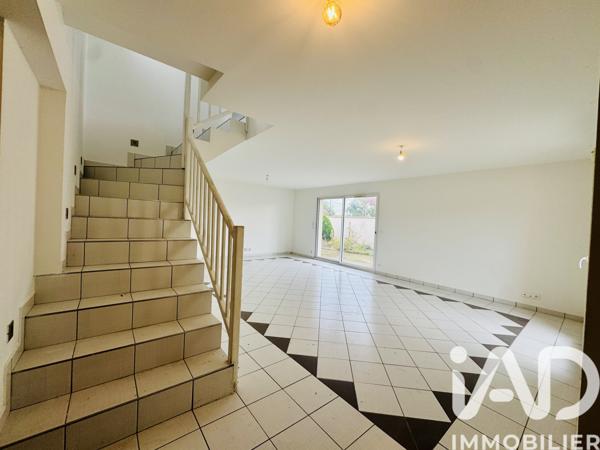 Location maison 5 pièces 118 m² Andrézieux-Bouthéon