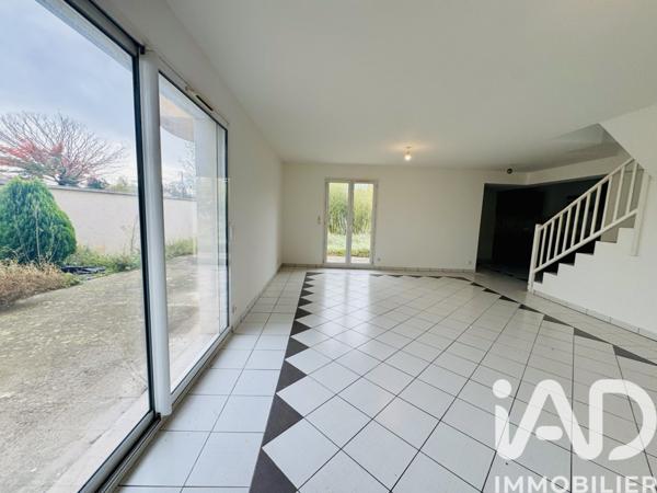 Location maison 5 pièces 118 m² Andrézieux-Bouthéon