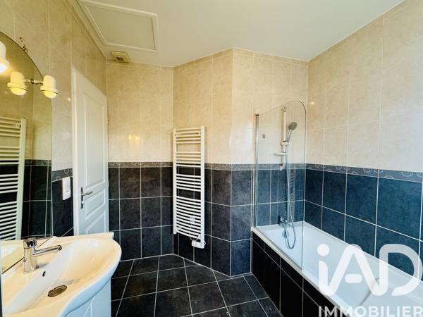 Location maison 5 pièces 118 m² Andrézieux-Bouthéon