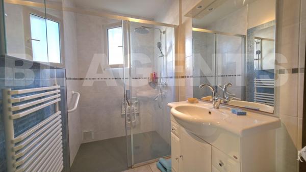 Maison familiale 5 chambres non mitoyenne – Allonnes (72700)