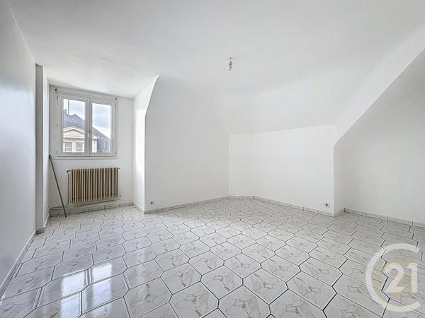 Appartement F3 à vendre  3 pièces - 74,72 m2 COMPIEGNE - 60