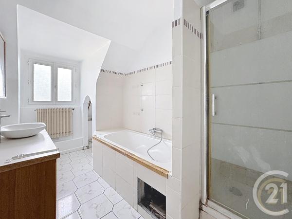 Appartement F3 à vendre  3 pièces - 74,72 m2 COMPIEGNE - 60