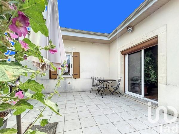 Maison à vendre 4 pièces 130 m² Saint-Médard-de-Guizières