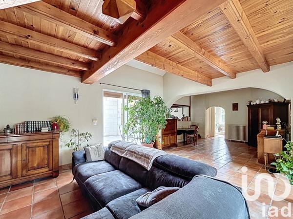 Maison à vendre 4 pièces 130 m² Saint-Médard-de-Guizières