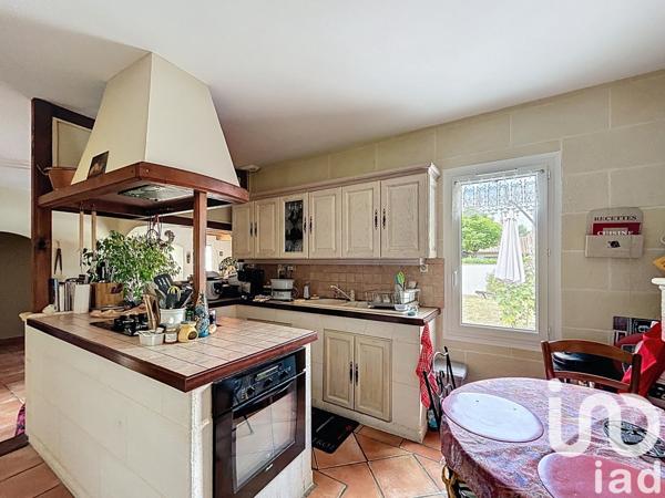 Maison à vendre 4 pièces 130 m² Saint-Médard-de-Guizières