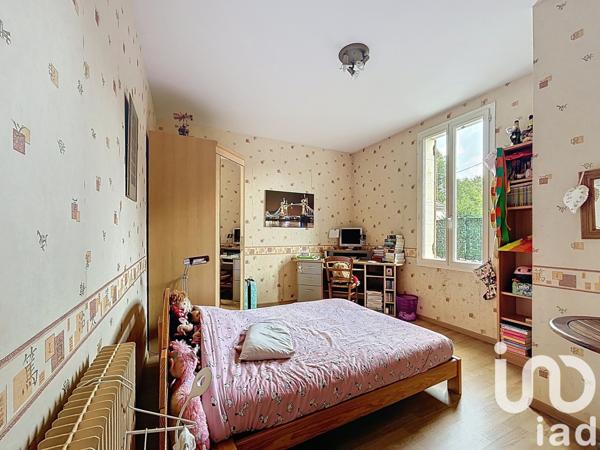 Maison à vendre 4 pièces 130 m² Saint-Médard-de-Guizières