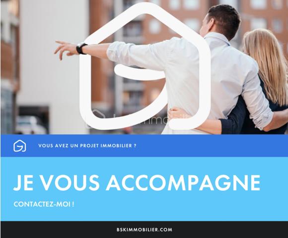 A 2 pas de La Seine et de l’îlot de fraîcheur que représente le Bois de Boulogne, venez profiter du Coeur de Ville de Suresnes. Vous y ferez tout à pied. Marché bi-hebdomadaire, Cinéma & Médiathèque, Ecoles, Commerces. Tout est à portée de main. Très pratique et seulement à 3 km du Quartier de la Défense ( 3 stations de Tramway). Ce quartier fait l’objet d’une attention particulière en terme de mobilité douce et de revitalisation.
Au sein d’une résidence de standing (Ascenseur, Gardien, Interphone, Digicode), vous avez l’opportunité de créer un vrai cocon familial dans ce grand 4 pièces de 90 m2. Situé en étage, vous apprécierez l’espace qu’offre la salle de séjour et la salle à manger ( 37m2). C’est sans compter sur le balcon de plus de 4 m2 qui prolonge la vue depuis le Salon. Il vous permettra d’agrémenter vos soirées (quelques plantes vertes, une table et des lumières pour l’ambiance . J’allais oublier : si vous aimez vraiment avoir de l’espace, la cuisine est attenante au séjour, séparée par une cloison! 
En ce qui concerne la partie nuit,  2 chambres, une salle de bain et une salle de douche, Wc indépendant, 
Au sous-sol, une cave et une place de parking accessible par ascenseur.