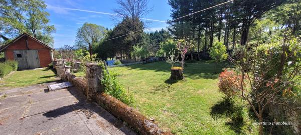 Archiac (17520) MAISON DE VILLE 201 m² AVEC JARDIN PRIVATIF