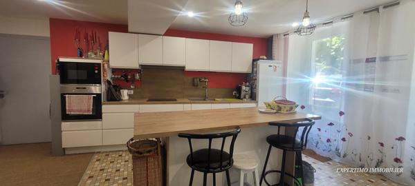 Archiac (17520) MAISON DE VILLE 201 m² AVEC JARDIN PRIVATIF