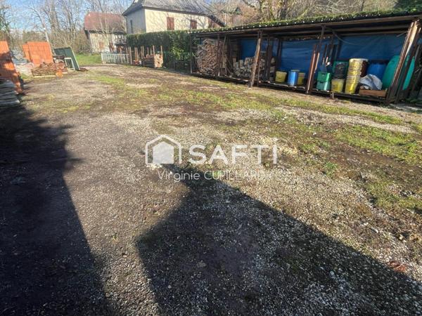 ATTIGNAT-ONCIN – Ensemble immobilier à fort potentiel à rénover