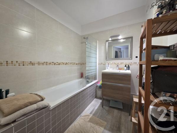 Appartement F4 à vendre  4 pièces - 84,05 m2 VILLEURBANNE - 69