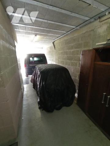 Centre-ville de Granville vue Mer et exposé plein sud venez découvrir cette maison d'habitation...