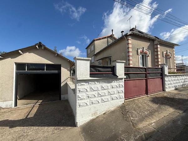 86100 CHATELLERAULT Maison Chatellerault 6 pièce(s) 111.47 m2