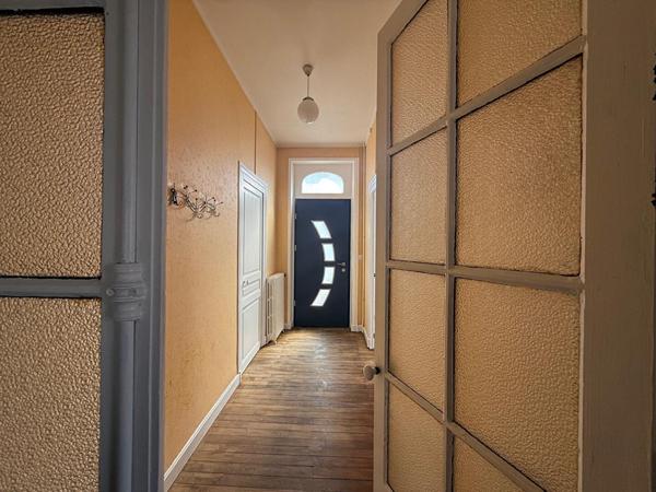86100 CHATELLERAULT Maison Chatellerault 6 pièce(s) 111.47 m2