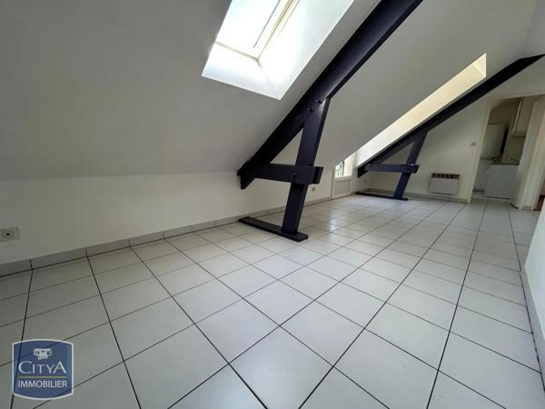 Appartement à louer 2 pièces 32.87m² Épernon (28230)